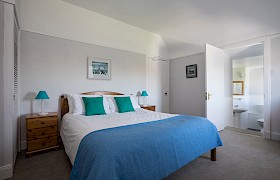 Room 3 with kingsize bed and spacious ensuite